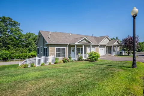 174 Wallens St #D3, Winchester, CT 06098