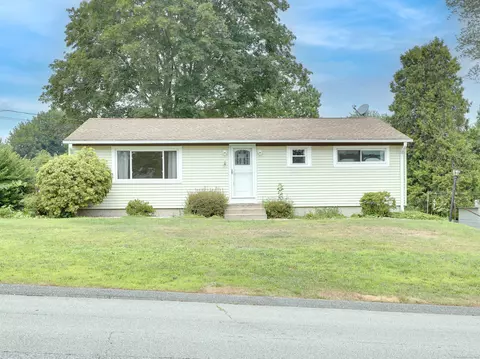 328 Canterbury Tpke, Norwich, CT 06360