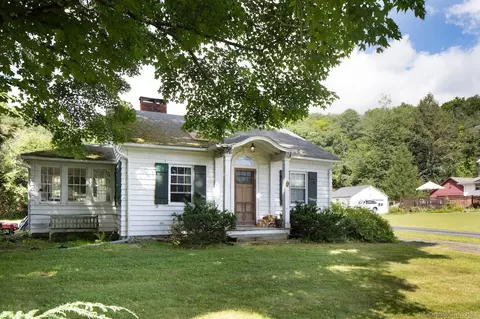 38 Under Mountain Rd, Salisbury, CT 06068