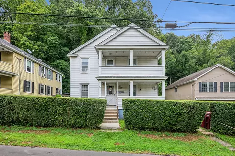 117 Golden Hill St, Naugatuck, CT 06770