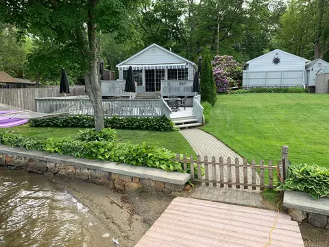 59 Bethlehem Ln, Bethlehem, CT 06751