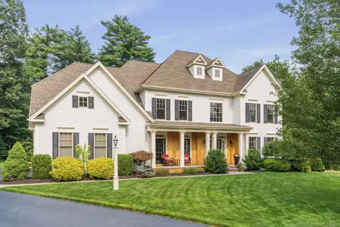 4 Banbury Cres, Unionville, CT 06085