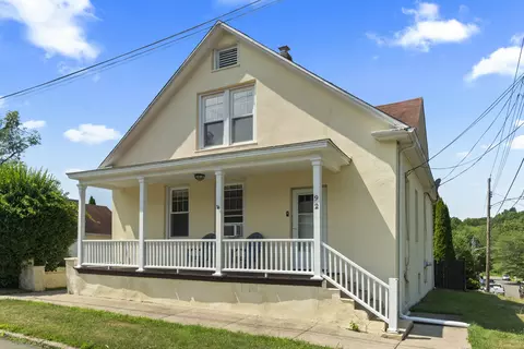 92 Yates St, West Haven, CT 06516