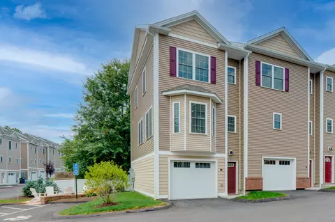 35 Ringgold St #403, West Hartford, CT 06119