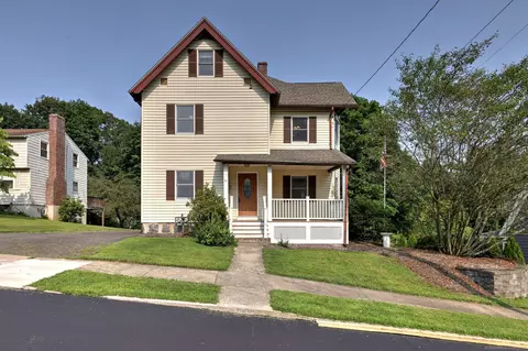 51 Park Ave, Naugatuck, CT 06770