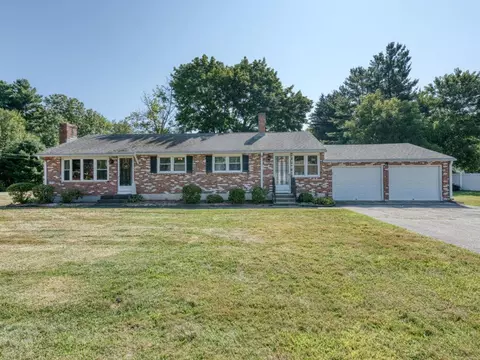 18 Rosemary Ct, Middlefield, CT 06455