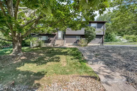 58 Towne Dr, Berlin, CT 06037