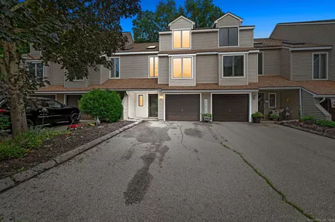 13 Westside Dr #89, North Grosvenor Dale, CT 06255