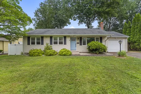 180 Connecticut Ave, Newington, CT 06111