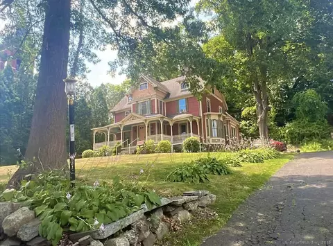 15 Hillside Pl, New Britain, CT 06051