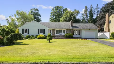 13 Swanson Dr, Bristol, CT 06010