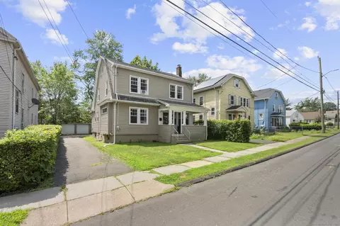 263 Linnmoore St, Hartford, CT 06106
