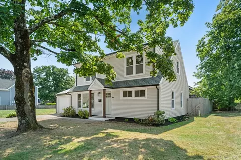84 Dalton Rd, Milford, CT 06460