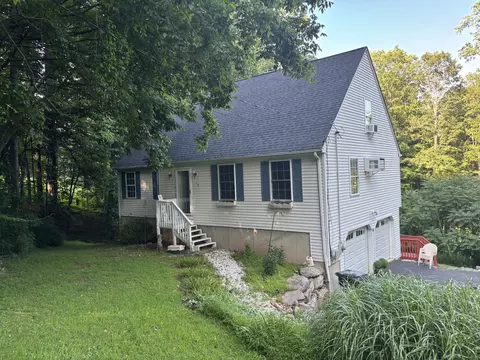 16 Plank Rd, Prospect, CT 06712