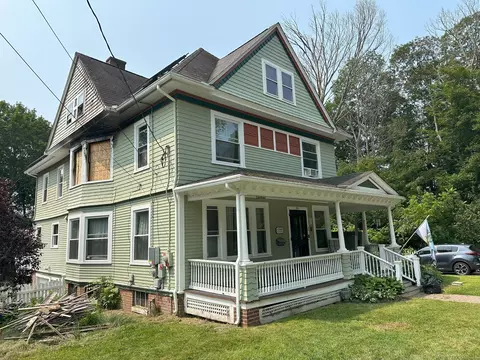 384 Prospect St, Willimantic, CT 06226