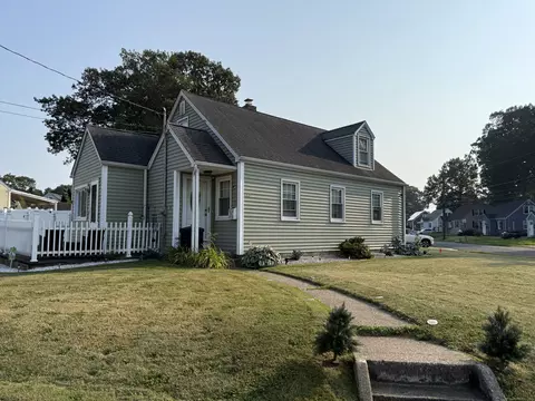 133 Mckinley Dr, New Britain, CT 06053