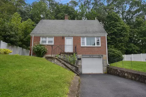 81 Eno Ave, Torrington, CT 06790
