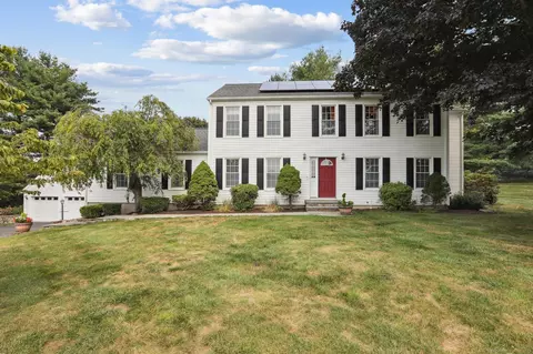 17 Hundred Acres Rd, Newtown, CT 06470