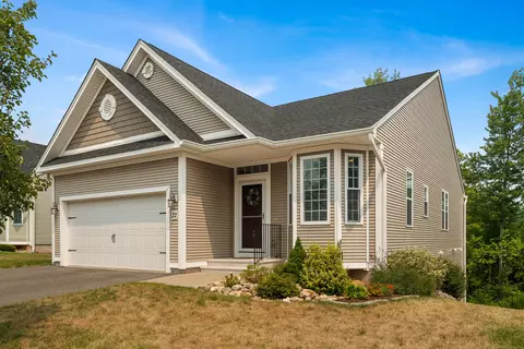 22 Webster Ln #22, Middletown, CT 06457