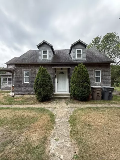 36 Church Ln, East Lyme, CT 06333