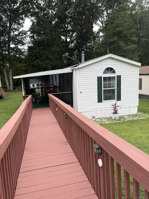 36 Nashua St, Norwich, CT 06360