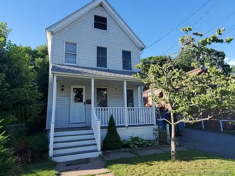 309 Noble St, West Haven, CT 06516