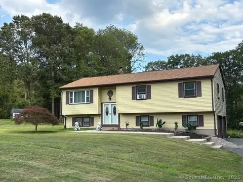 41 Jennings Ln, Windham, CT 06280