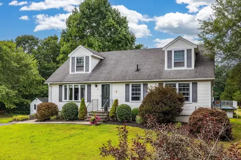 81 Lovers Ln, Plainfield, CT 06374