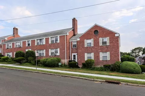 7 Standish Rd #4, Stamford, CT 06902