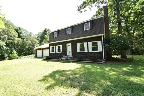 208 Gates Rd, Lebanon, CT 06249