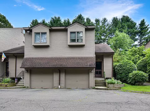 489 Wolcott St #35, Bristol, CT 06010