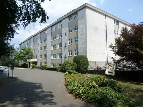 707 Mix Ave #34, Hamden, CT 06514