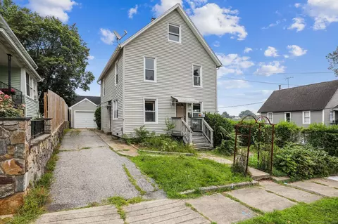 29 Griffing Ave, Danbury, CT 06810