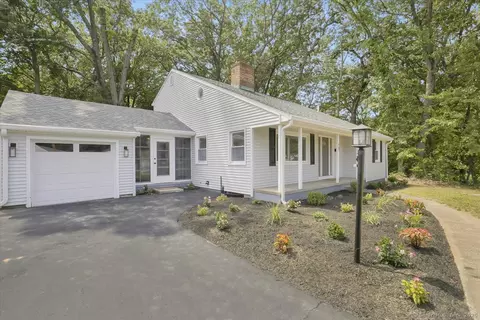 73 Delahunty Dr, Southington, CT 06489