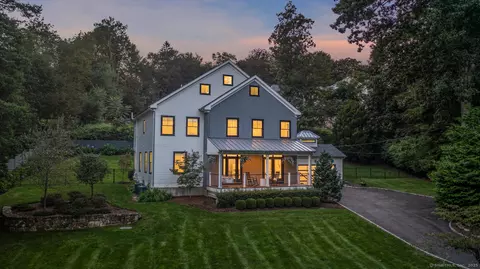 5 Ridgewood Ln, Westport, CT 06880
