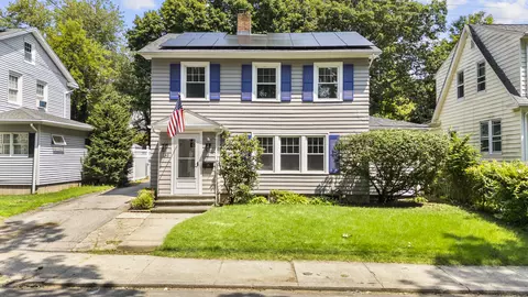 140 Fern St, Waterbury, CT 06704
