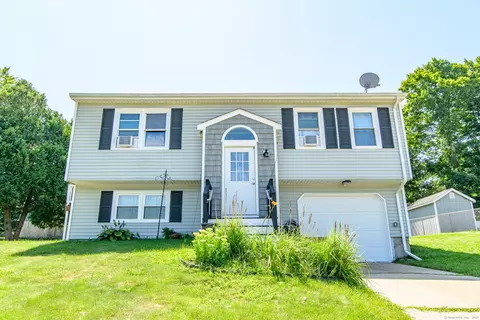 188 Oxbow Dr, Willimantic, CT 06226