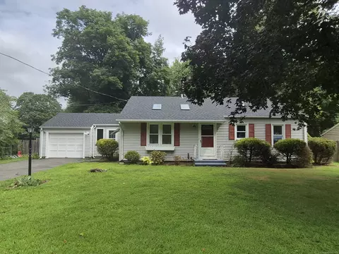 2 Dixon Rd, Danbury, CT 06811