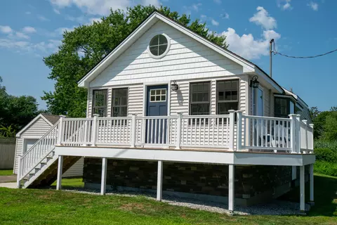 20 Hill St, Old Saybrook, CT 06475