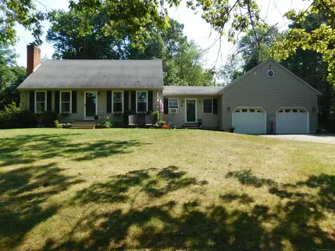 6 French Cir, Thomaston, CT 06787