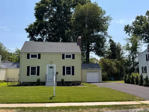 306 Brimfield Rd, Wethersfield, CT 06109