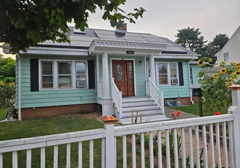 30 Bradley Ave, East Haven, CT 06512