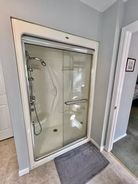 Bath - 239 Ledge Dr, Torrington, CT 06790 photo 1 of 2