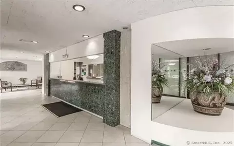 2625 Park Ave #15 G, Bridgeport, CT 06610