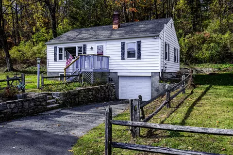 16 Gaylord Rd, Gaylordsville, CT 06755