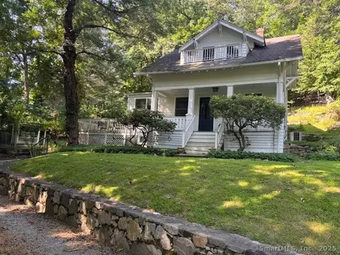 172 Roxbury Rd, Stamford, CT 06902
