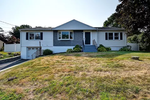 48 Deer Run Rd, Wallingford, CT 06492