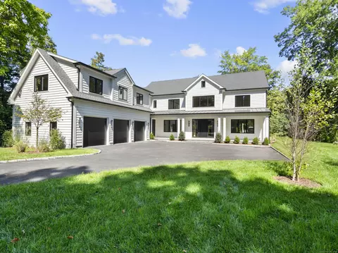 72 Old Kings Hwy S, Darien, CT 06820