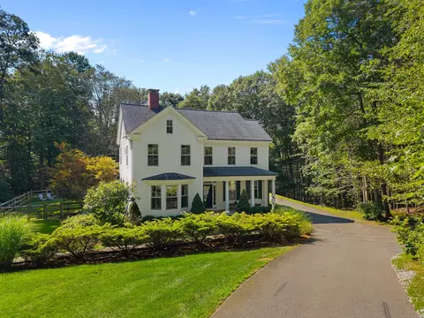 14 Halls Rd, Westbrook, CT 06498