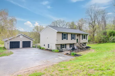 278 Snake Meadow Rd, Plainfield, CT 06354